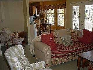 2nd image of 2746 Stoneleigh Dr