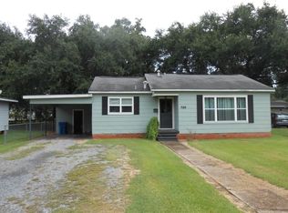 720 E Division St, Jennings, LA 70546