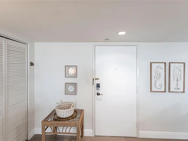 1055 W Peppertree Dr #106AA — Photo 20