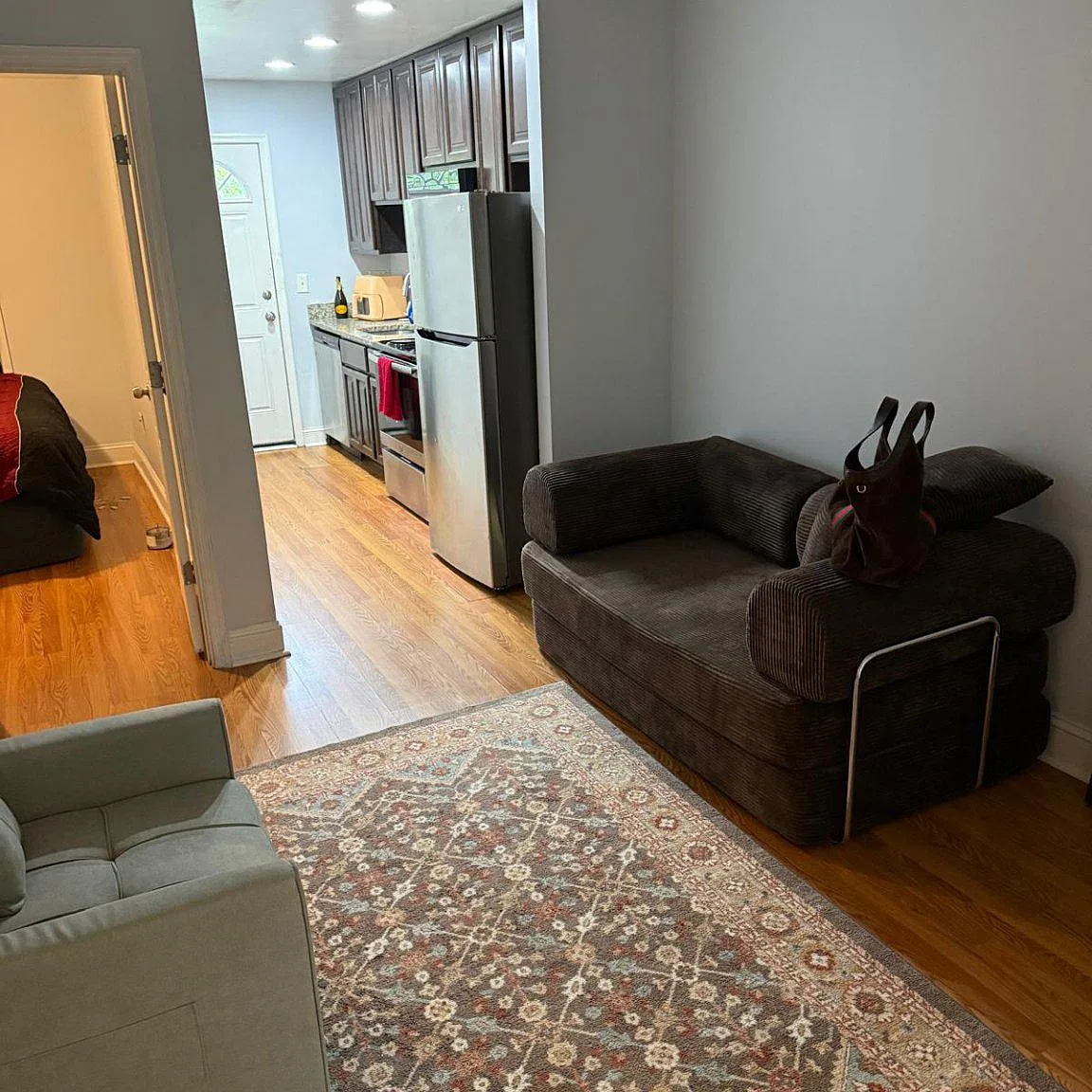 421 Burbank St SE — Photo 2