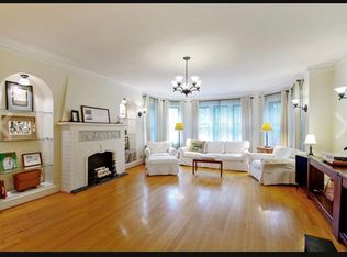 6160 N Hamilton Ave, Chicago, IL 60659