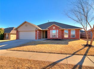 11308 NW 102nd St, Yukon, OK 73099