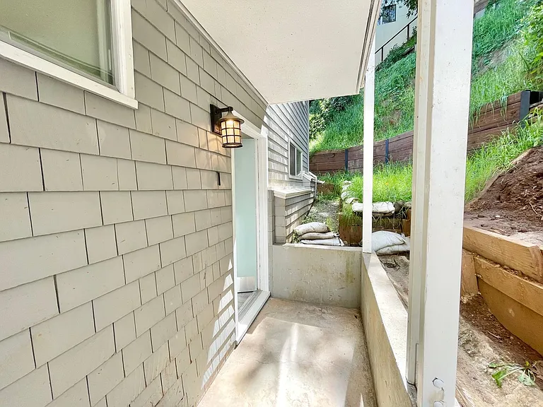 77 Bulkley Ave #1 — Photo 2
