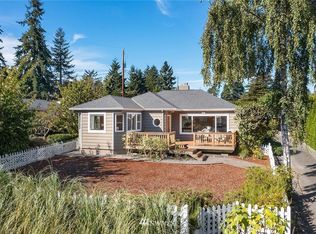 3556 SW 110th St, Seattle, WA 98146