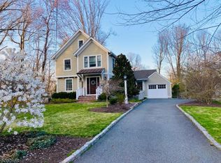 10 Plymouth Rd, Chatham, NJ 07928