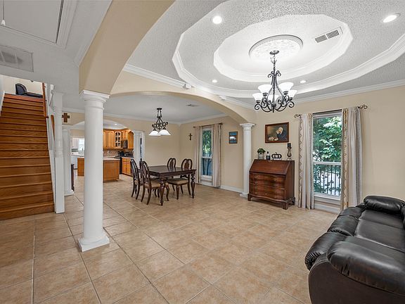 5th image of 1701 Baylor Ave