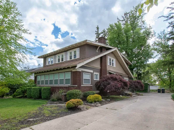 406 S Main St, Kendallville, IN 46755