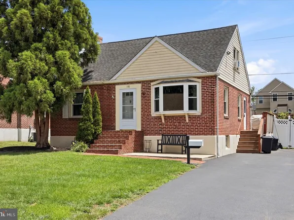 118 9th Ave, Folsom, PA 19033