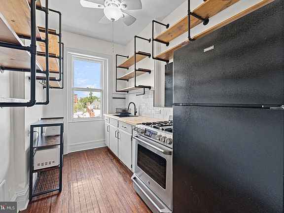 5th image of 1725 17th St NW APT 513