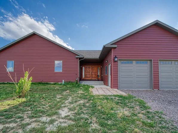 21 Dawn Dr, Gillette, WY 82716