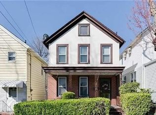 1006 148th St, Whitestone, NY 11357