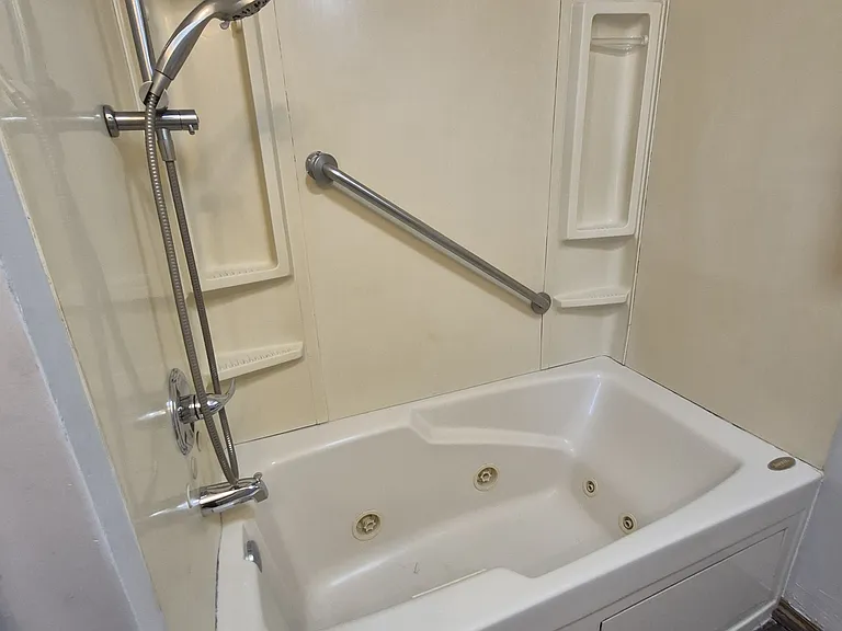 10 Hope Dr — Photo 20