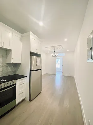 Rented by Sassouni Management | media 18