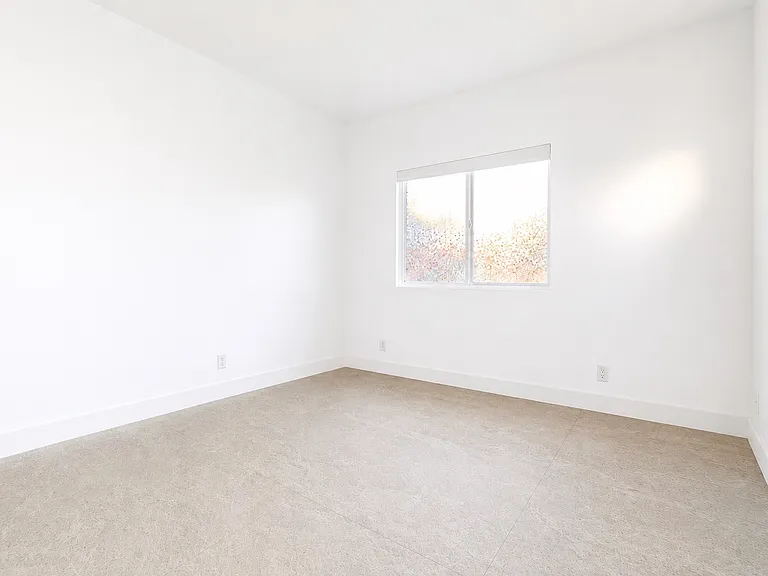 1859 Vista Del Lago — Photo 11