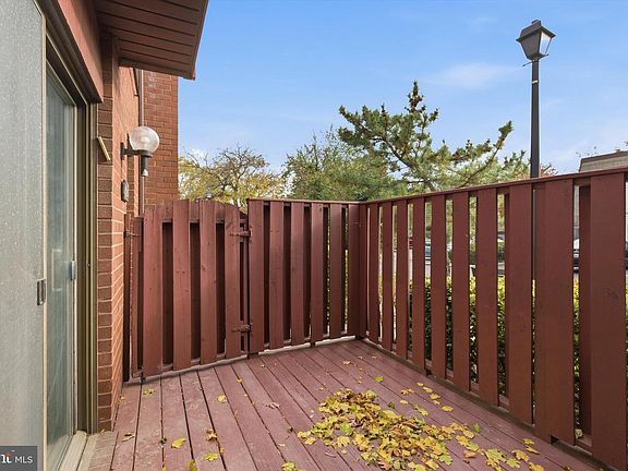 4th image of 7420 Park Heights Ave