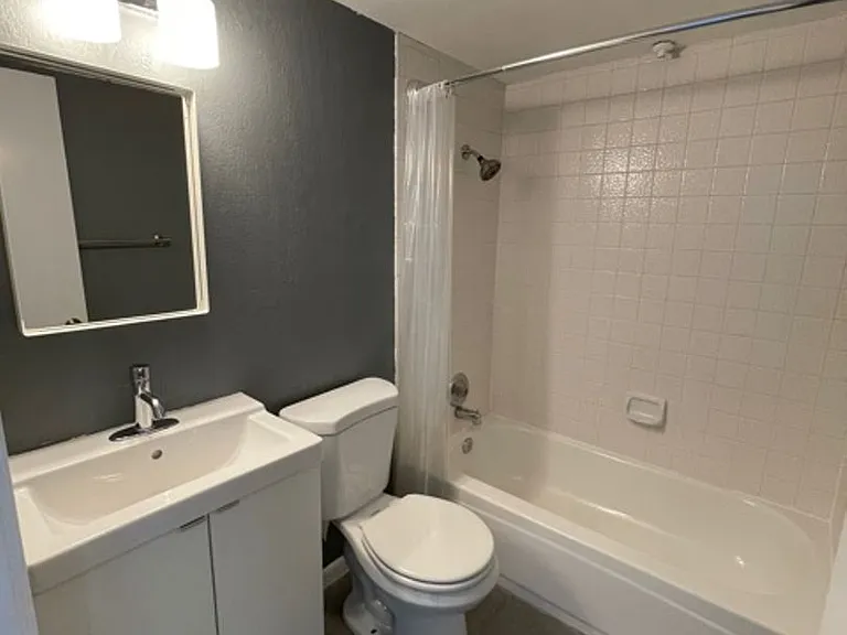 1840 Burton Dr #117 — Photo 8