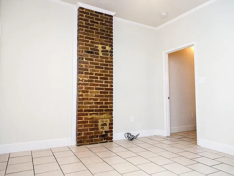 534 S Telemachus St — Photo 8