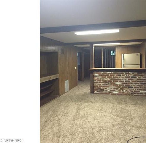 2nd image of 3882 Carnegie Ave NW