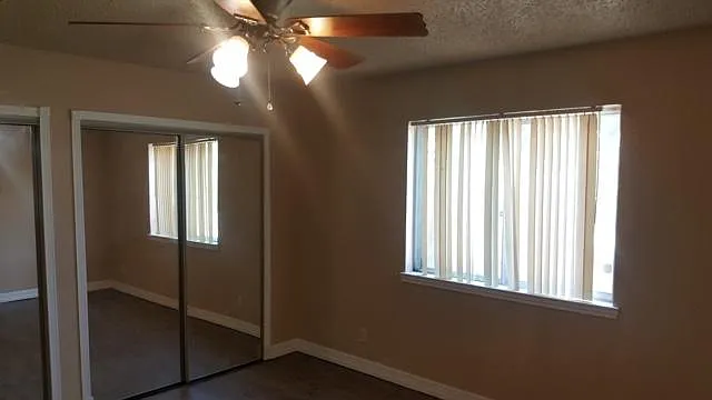 2007 Carousel Dr — Photo 7