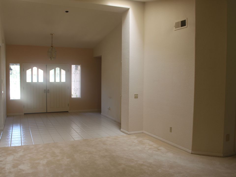 Large, bright front entry