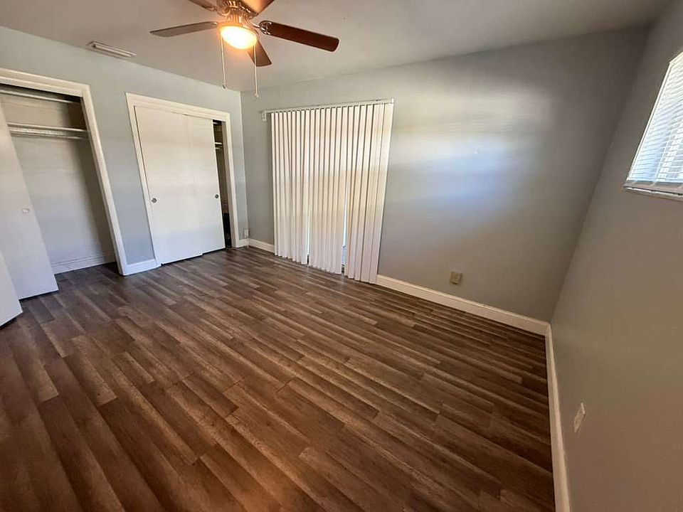 1st image of 9406 N Mulberry St #2