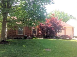 1172 Meadow Knoll Ct, Batavia, OH 45103