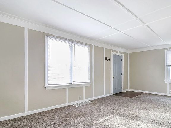 2nd image of 405 E Woodside St