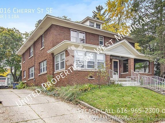 3rd image of 1016 Cherry St SE