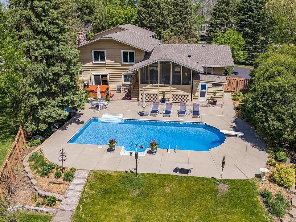 1st image of 2885 Zanzibar Ln N