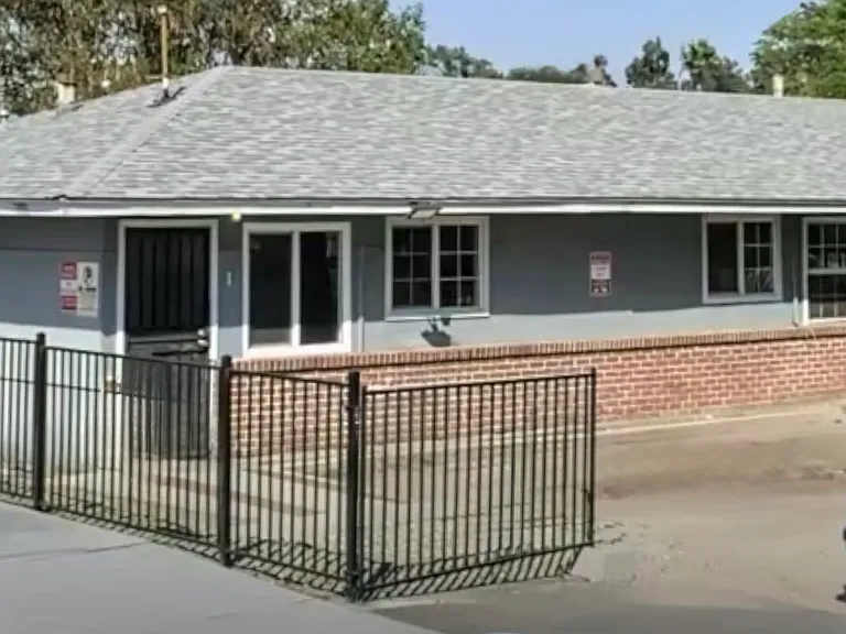 7901 Sierra Ave #3 — Photo 5