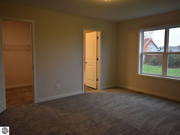 4th image of 5059 Village Lane Ct