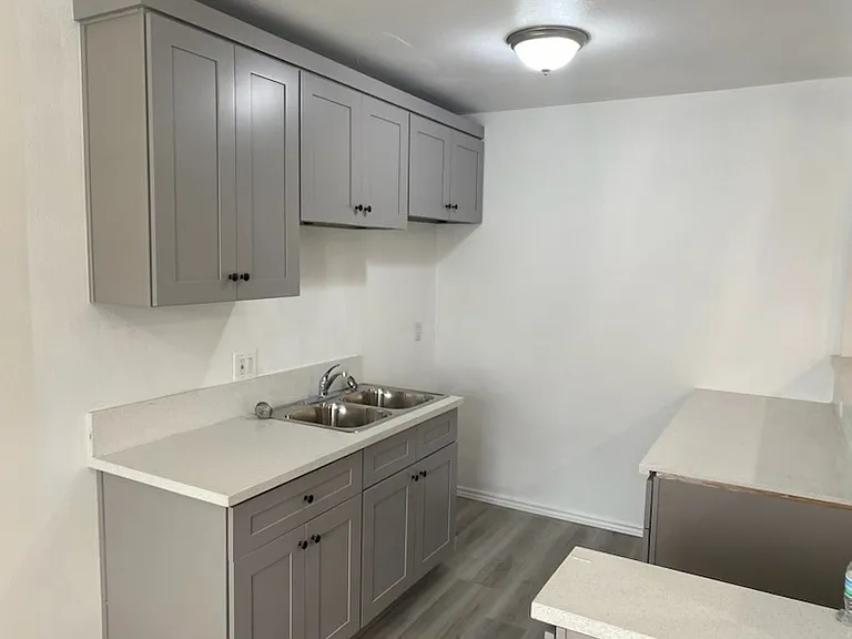 5673 W Jefferson Blvd #5 — Photo 9