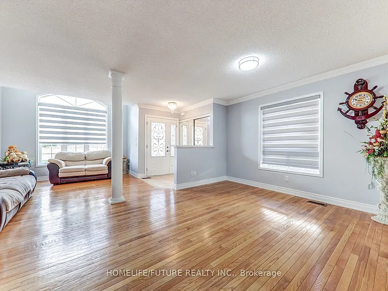 69 Heatherdale Dr #MAIN 2ND — Photo 9