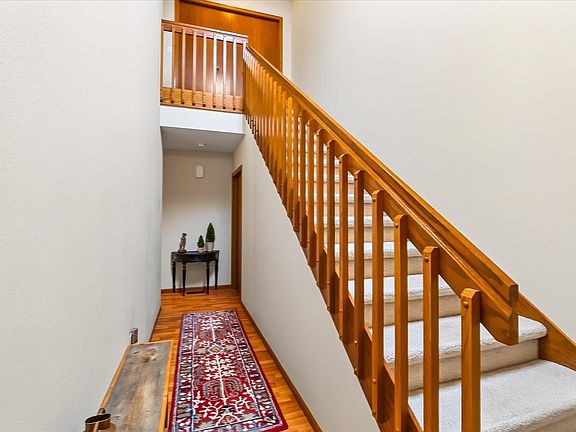 3rd image of 148 Alpine Meadow Cir