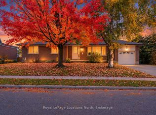 3 Harding Ave, Barrie, ON L4M3K1