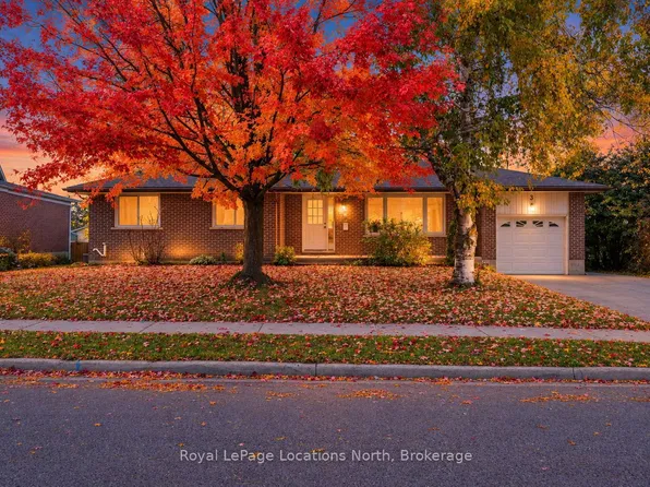 3 Harding Ave, Barrie, ON L4M 3K1