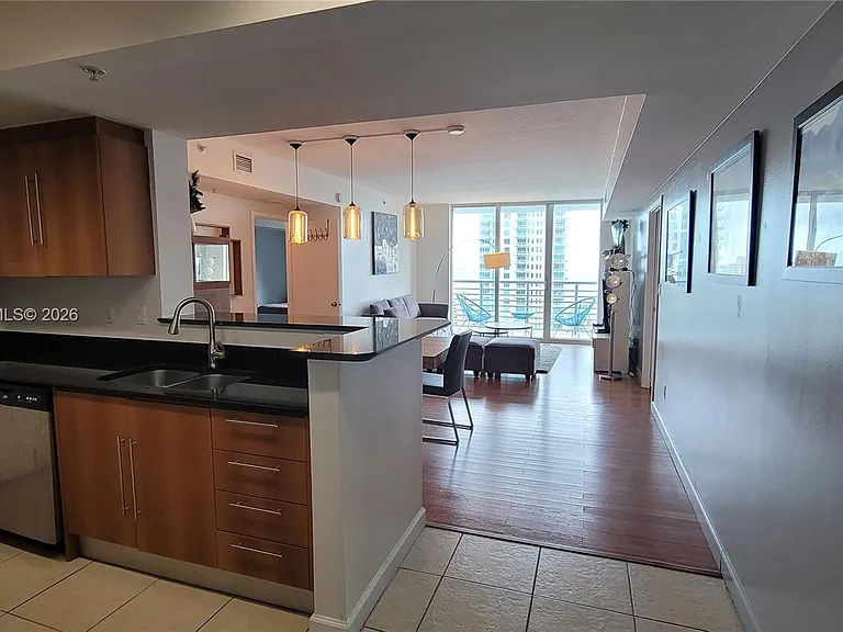 325 S Biscayne Blvd #3321 — Photo 12
