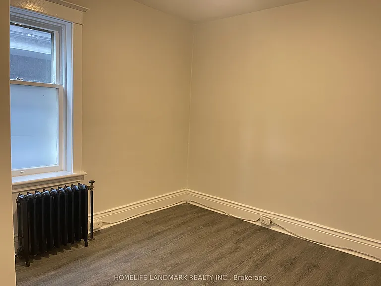 987 Main St E #1 — Photo 12