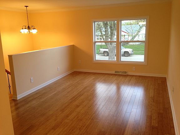 3rd image of 4234 Beavercreek Cir