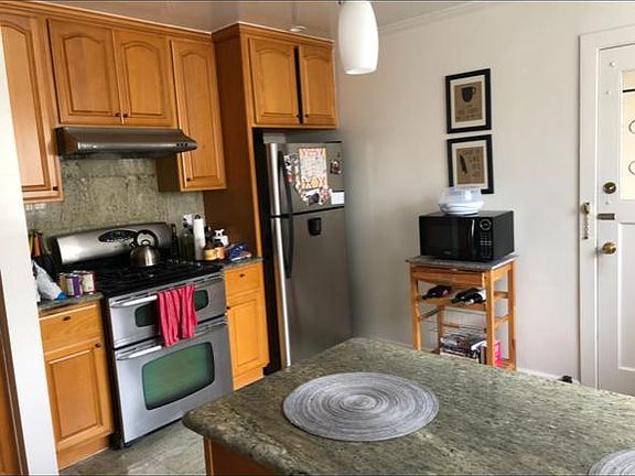 3rd image of 1358 17th Ave