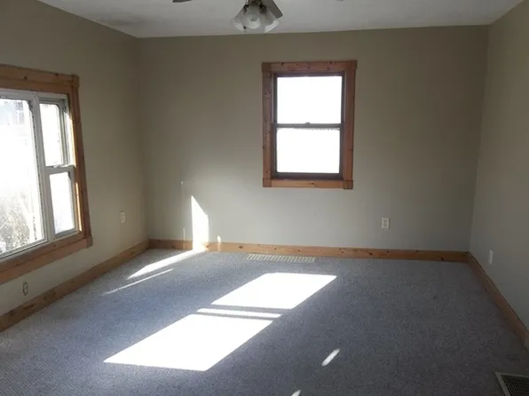 411 2nd Ave, Rock Falls, IL 61071