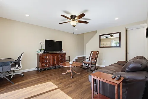 3454 Castle Glen Dr #102 Photo 1