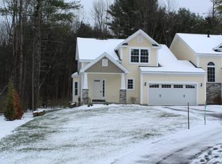 62 Lancaster Ct, Ballston Lake, NY 12019