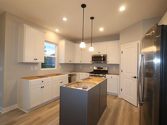 4th image of 3522 Crimson Stone Dr