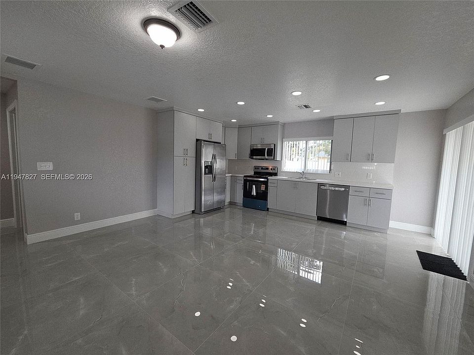 1st image of 4360 NW 15th St