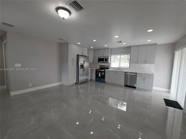 4360 NW 15th St, Lauderhill, FL 33313