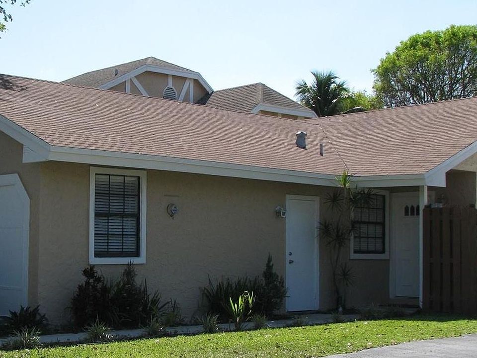 2nd image of 10638 SW 148 Avenue Dr