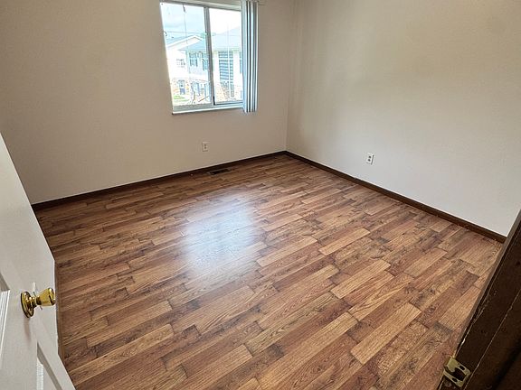 4th image of 4525 Main St APT C3