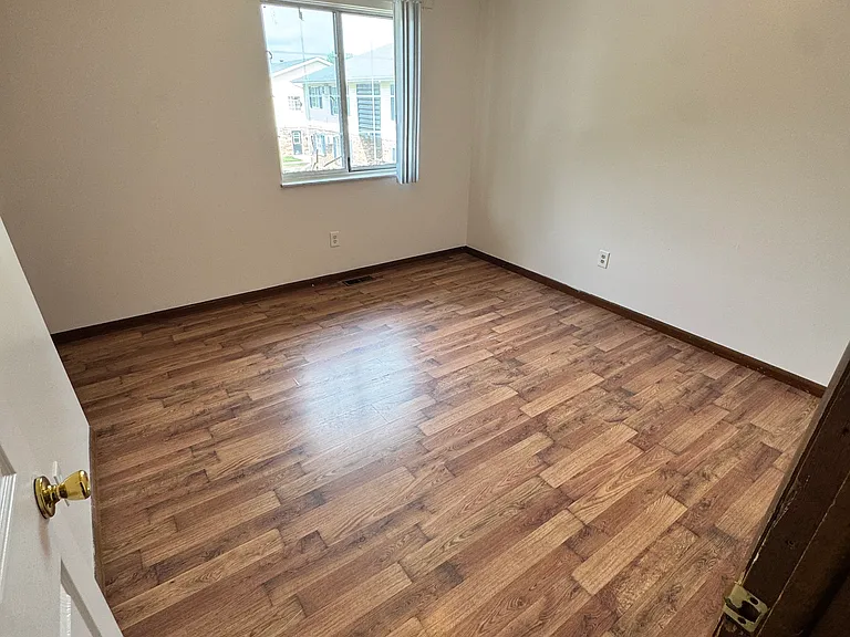 4525 Main St #C3 — Photo 4