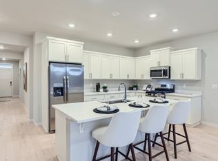 4081 SW Reindeer Ave, Redmond, OR 97756